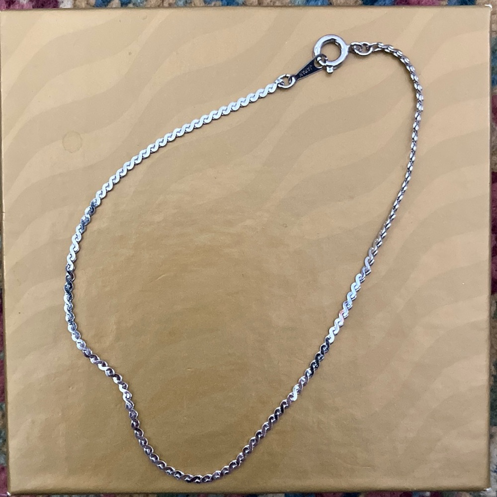 Silver thin chain bracelet